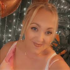 Winner to choose burner £1 a number 1 Katie Gullock🤍 2 Katie G🆓 3 Lucy  Gilbert🤍 4 Louise Good🤍 5 Nadine Holmes🤍 6 Nadine 🆓 7 Nadine 🤍 8  louise G🆓 9