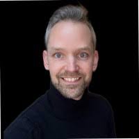 Diedrick Arnett's Instagram, Twitter & Facebook