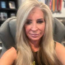 This is WHY I love working in Palm Springs. People appreciate our cops and  for good reason. Jimmy Thomason-Mendez thank you for those kind words. Each  member of PSPD views themself as