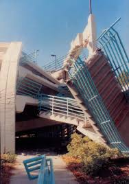 20 Years After Northridge Earthquake Csun Is Not Just Back Better Northridge Earthquake California History California Location