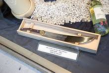 Sciabolare alla perfezione e sciabolata epic fail. Sabrage Wikipedia