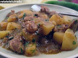 Tocanita de pipote si inimioare se regasea deseori in meniul mamei, tin minte ca imi placea de pe cand eram copila. Curry De Pipote Si Inimi De Pui Radu Popovici Gastronomie