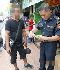 Pekerja kebersihan jmb tidak akan membuang sampah milik persendirian seperti sampah dapur. Denda Untuk Mendidik