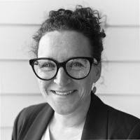 Ingrid Cronin's Instagram, Twitter & Facebook