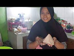 Nasi lemak bungkus, malaysia's most popular breakfast now with sambal udang (prawn sambal). Gadget Cerdas Cara Bungkus Nasi Lemak Malaysia Pintar Di 2020 Rabab Minangkabau