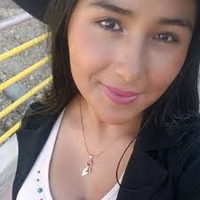 Abril Castro (@abril28c)