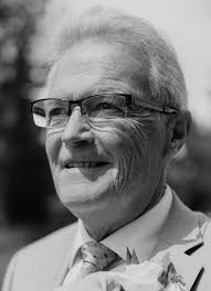 Farmer to step down as ORCCA director