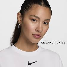 Áo Nike Sportswear Swoosh Women's French Terry Crew White CJ3767-100