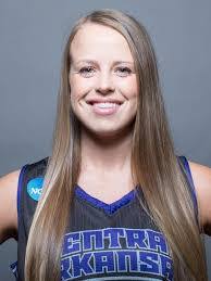 Maggie Proffitt's Instagram, Twitter & Facebook