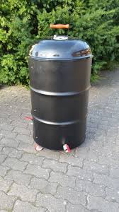 The smoker is a good conversation piece and nice place to gather round a drink beers. Bauanleitung Uds Ugly Drum Smoker Bbq Omer