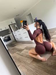 I give him a blowjob until he comes on  me💦📷🥵