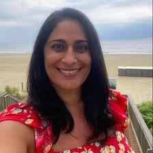 Claudia Bento (4bentotalks)