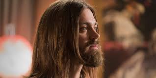 Based on these verses, jesus likely had neatly trimmed black hair, long sideburns, and a beard. The Walking Dead S Tom Payne Says He Was A Bit Frustrated With Role On Show