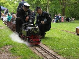 Jun 24, 2021 · stadt leverkusen schulabschluss am rhein: Dampfbahn Leverkusen