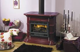 Poêle à bois en faïence. Poele A Bois Ceramique Cheminee Poele Godin