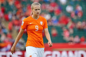In early 2014, she had a knee injury after colliding with her own goalkeeper, which left her injured for three months. Netherlands Face Tough Quarterfinal Test In Sundhage S Sweden Equalizer Soccer