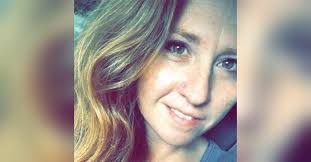 Debbie Earl's Instagram, Twitter & Facebook