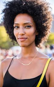 Dinah Shaw's Instagram, Twitter & Facebook