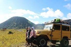 Boleh sampai balai desa lalu mobilnya parkir disana dan ganti naik mobil jeep . Sewa Jeep Dari Pintu Masuk Gunung Bromo Bromo Travel Update
