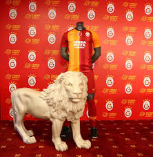 Diese statistik zeigt, welche rückkennummern des vereins galatasaray in der geschichte schon forma numaraları geçmişi. Galatasaray In Yeni Forma Sponsoru Terra Pizza Oldu Iste Sponsorluk Bedeli Ntv