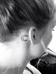 After fans alerted grande that her tattoo translation was a bit off, the singer deleted the instagram photo. Crescent Moon Tattoo Behind Ear Guide At Tattoo Api Ufc Com