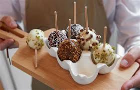 I absolutely love the vanilla cake pop recipe that is in the manual, and. Cake Pops Recipe Dawn Foods