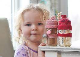 Make Hot Chocolate Reindeer And Snowman Jar Gifts A Kid S Craft The Diy Mommy