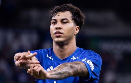 Kaio Jorge se prepara para o 13º duelo contra o Atlético-MG e busca gols decisivos na Copa do Brasil