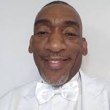 Juliet Moss's Instagram, Twitter & Facebook