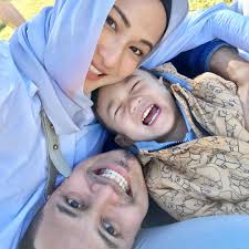 His birthday, what he did before fame, his family life, fun trivia facts, popularity rankings, and more. Video Disuruh Tidur Tapi Yusuf Iskandar Pandai Pancing Mommy Nak Tengok Tv Kisah Dunia