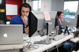 What Does It Take To Be A Senior Software Engineer At Facebook Software Engineer Engineering Software
