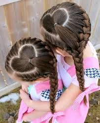 Did you ever come across with such an overlapping cuteness? Pin By Michelle Mccraney On Peinados Trenzas Cabellos Valentine Hair Valentines Hairstyles Valentine S Day Hairstyles