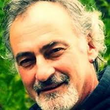 Stream essofak music