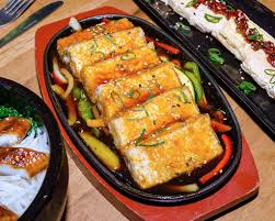 There's also a soup version with slices of sundae, green veg, and rice in a hearty broth. Korean Bbq Vegan East London Restaurant Happycow