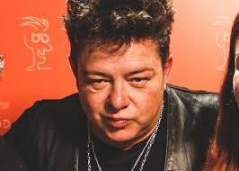 Éric Lapointe foule la scène avec cet ancien de La Voix, voyez la vidéo