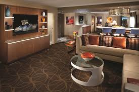 The hotel with the most 2 bedroom suites is caesars palace. Mgm Grand Hotel Casino Las Vegas Price Address Reviews