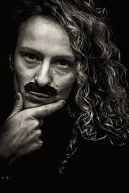 Tous les ans au mois de novembre, movember invite les hommes du monde entier à se laisser pousser la moustache pour sensibiliser l'opinion publique aux maladies masculines et entre autres la prostate et ainsi recueillir des dons. Movember 2019 La Moustache Pour La Bonne Cause Signavio