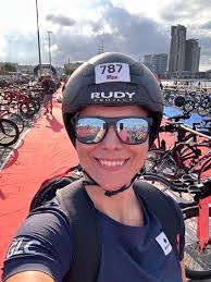 Tracy Acton's Instagram, Twitter & Facebook