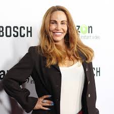Whitesnake's david coverdale sends condolences to tawny kitaen's family following her death. Hcnfyi7wvfptxm