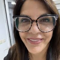 200+ perfiles de «Bone»