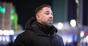 #drachenlord lässt sich in einen sonderbaren modus fahren, wenn man ihn listen aufzählen lässt. Kevin Wolter Will Dem Drachenlord Gegen Mobbing Helfen Comicschau