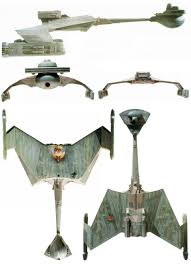 Wzk72973 ktinga class star trek deep cuts unpainted miniatures wizkids. Studio Model Photos Of The K Tinga Class Klingon Cruiser I Actually Got To See This Up Close When Display Star Trek Klingon Star Trek Ships Star Trek Models