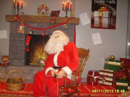 Dona ai tuoi figli un momento il 24 o il 25 dicembre 2020 prenota il tuo video messaggio personalizzato ! Babbo Natale A Casa Tua Consegna Regali 3478497587 Annunci Milano