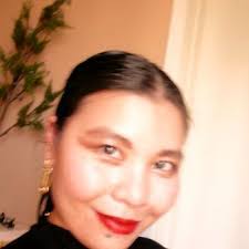 Sheena Barlow's Instagram, Twitter & Facebook