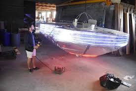 Conçue par le spécialiste des effets spéciaux guy delécluse, la soucoupe de la denrée (jacques villeret) n'est pas une maquette mais un modèle en dur. Chenereilles Une Soucoupe Volante Se Pose A La Tombee De La Nuit Video La Commere 43