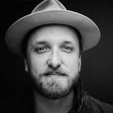 Taylor Burns (@etaylorburns)