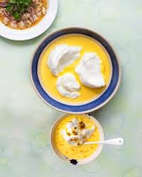 Ile Flottante Au Fruit De La Passion Pour 4 Personnes Recettes Elle A Table Recette Ile Flottante Alimentation Fruit De La Passion