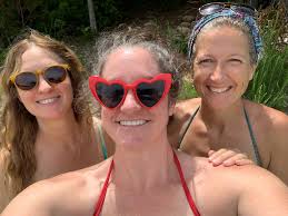 This week is full of shows at places I've never played before in wnc!  Should be fun. Collabs with @draytonmakesmusic and @jenblubud . . . .  #ashevillemusic #wncnaturecenter #wnc #wncmusic #waynesvillenc #blackbears