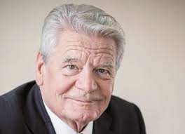 März 2017 der elfte bundespräsident der bundesrepublik deutschland. Joachim Gauck Sorgt Fur Schlagzeilen Und Puscht Damit Sein Buch Buchreport