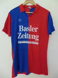Der fc basel hat am donnerstag seinen neuen look für die kommende saison vorgestellt. Fc Basel Trikots Trikotsammlung